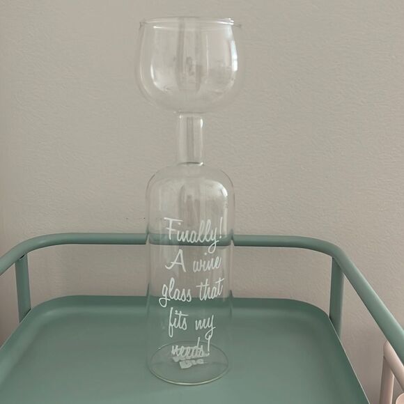 BIG MOUTH Wine Bottle Glass - Picture 1 of 4